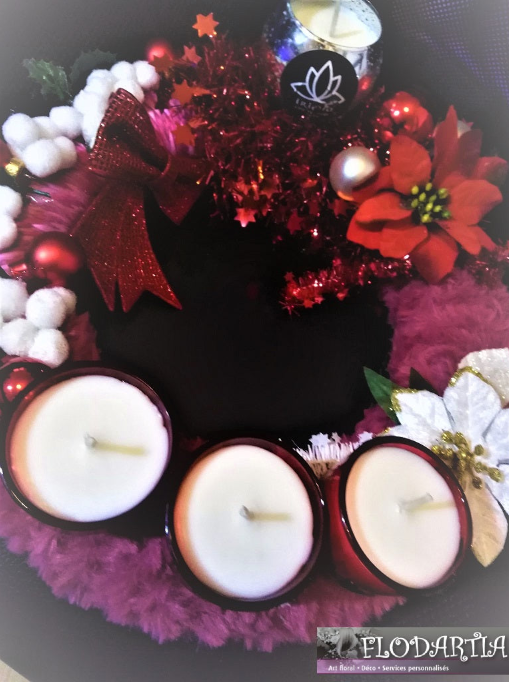 Couronne de Noël avec bougies à la cire de soja et parfum de Grasse : pomme cannelle